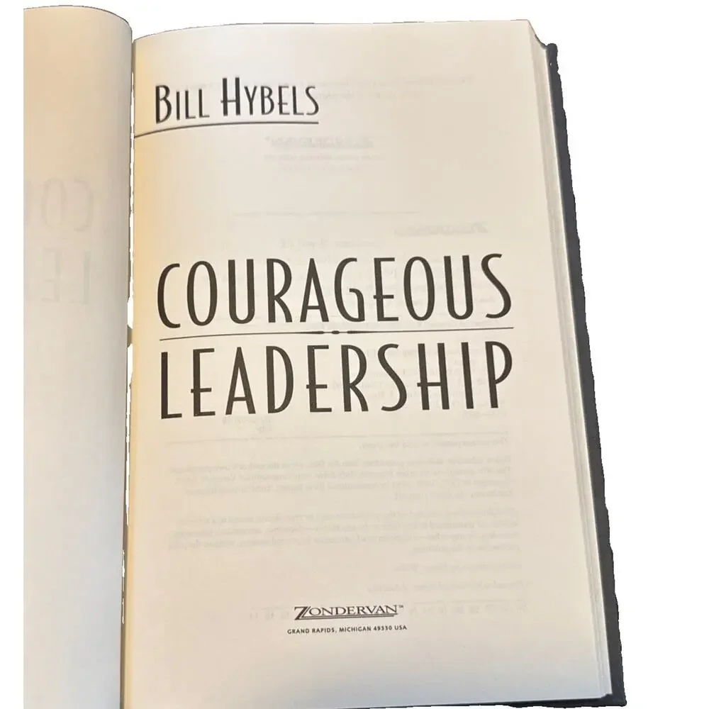 Courageous Leadership Hardcover Bill Hybels